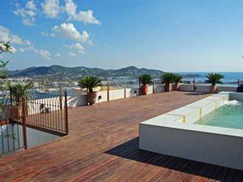 Hermosa Villa de 8 dormitorios en Ibiza en venta