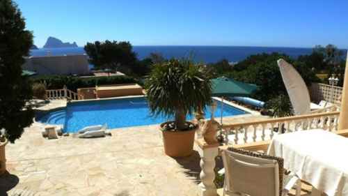 Villa con 3 dormitorios en Ibiza en ventas