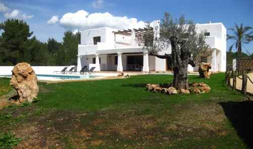 Amplia villa de lujo en Ibiza en venta o alquiler lujo