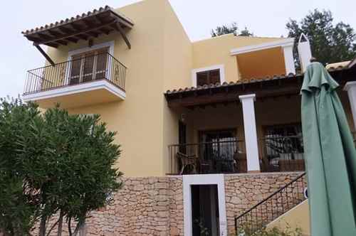 Villa con 6 dormitorios en Ibiza en venta.