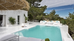 Hermosa Villa en venta en Cala Vadella con vistas increíbles
