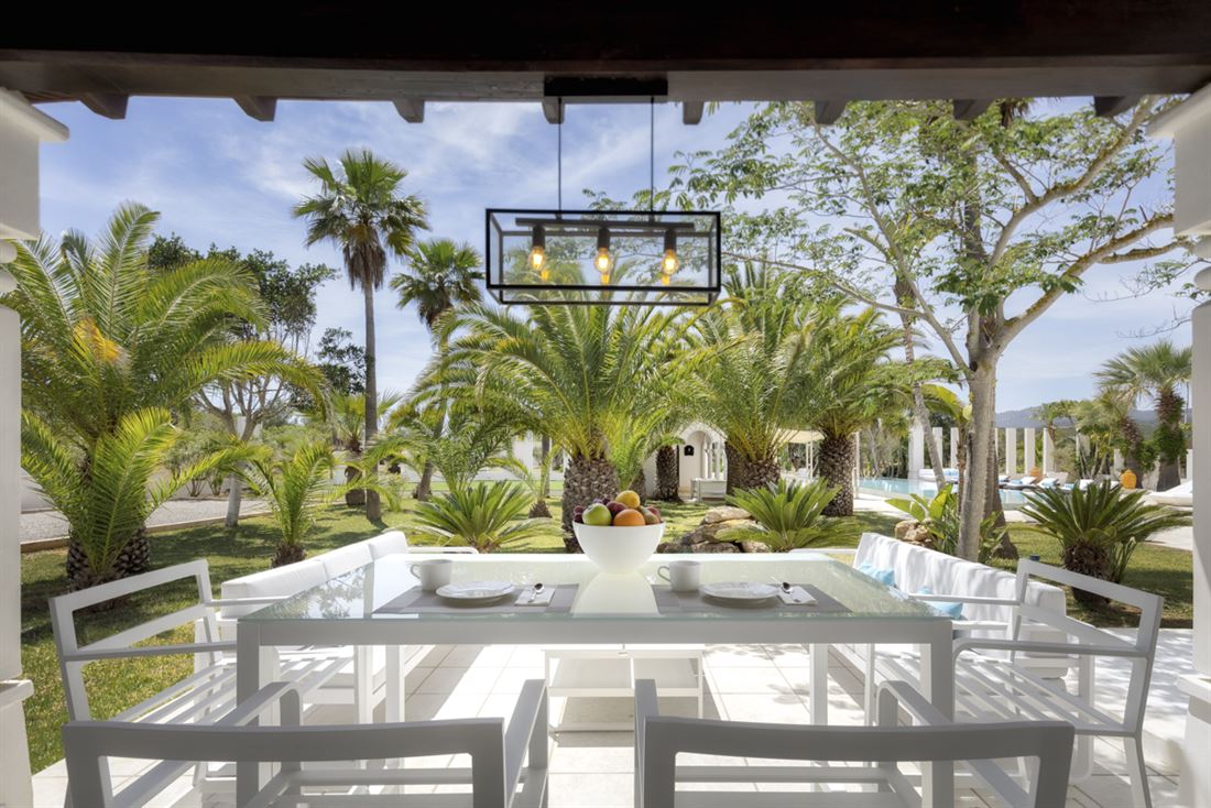 Se vende preciosa villa en Cala Jondal en Ibiza