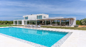 Preciosa villa de nueva construcción a tan solo unos minutos de Ibiza