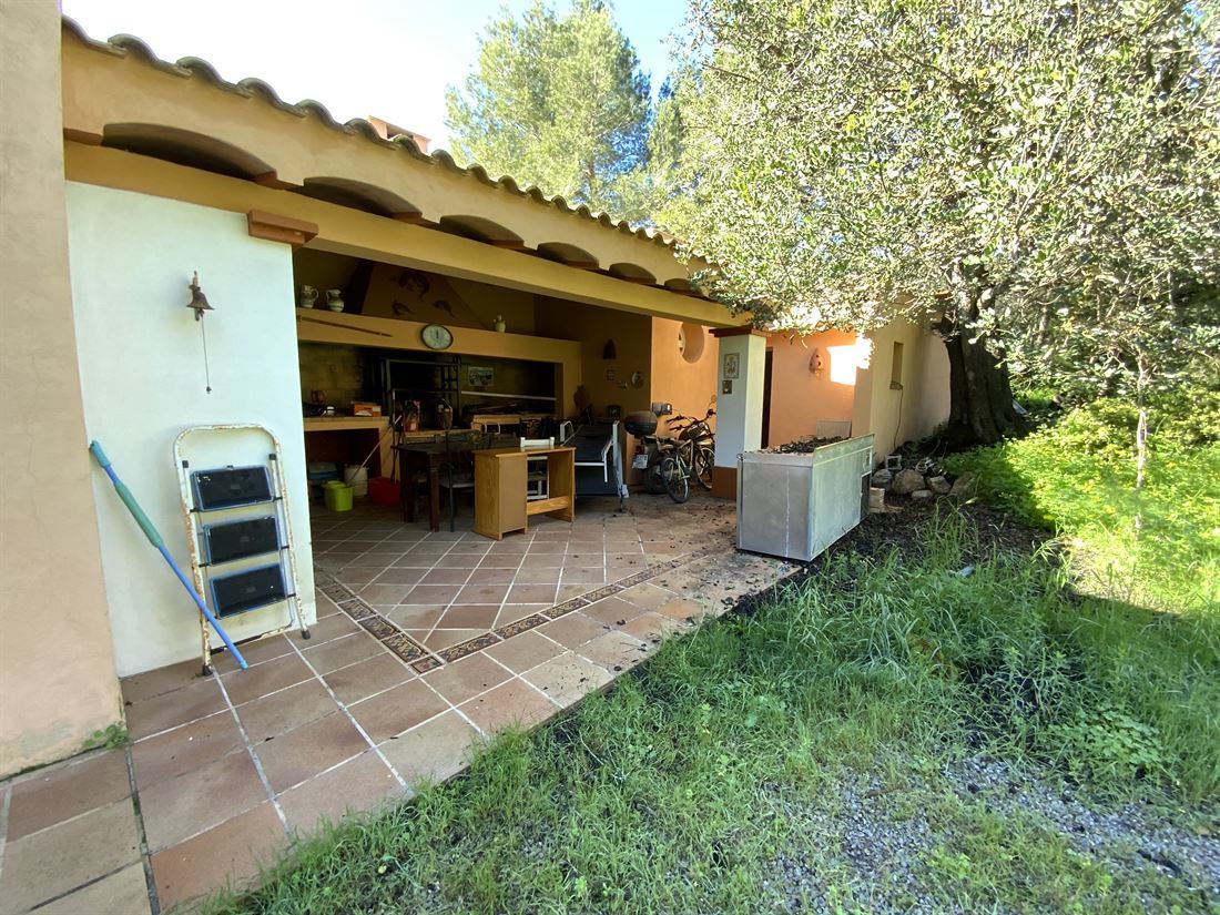 Preciosa propiedad de bungalows cerca de ibiza con vistas a Dalt Villa