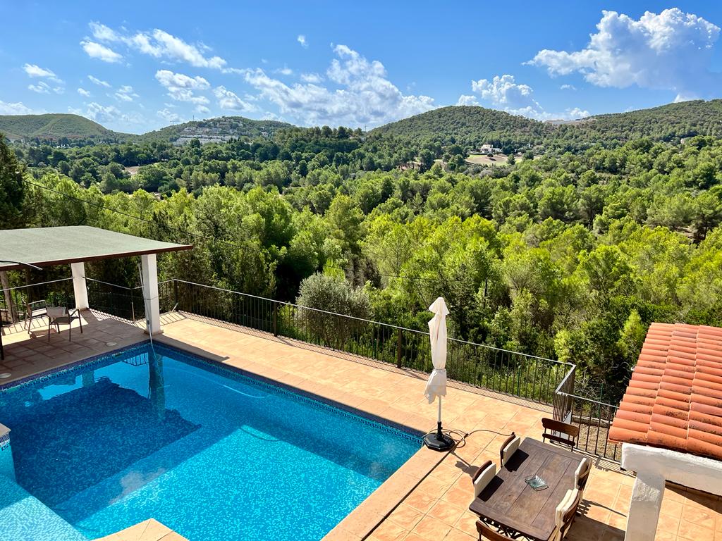 Hermosa propiedad en medio de la naturaleza de Ibiza