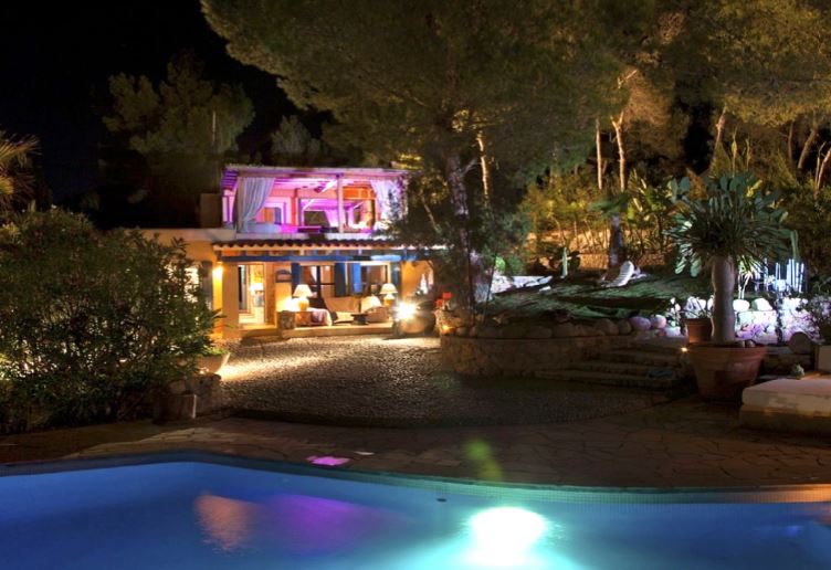 Villa se encuentra dentro del Parque Natural de Ses Salines Ibiza