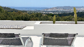 Impresionante casa adosada en Can Furnet, Ibiza en venta
